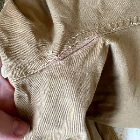 American Eagle distressed Classic khaki Relaxed Straight Extreme Flex 32 x 36 - Picture 7 of 8